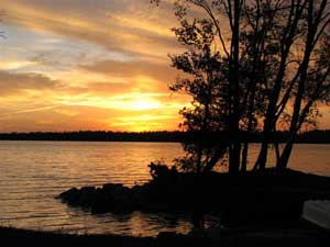 Lake Kagawong Family Cabins sunset